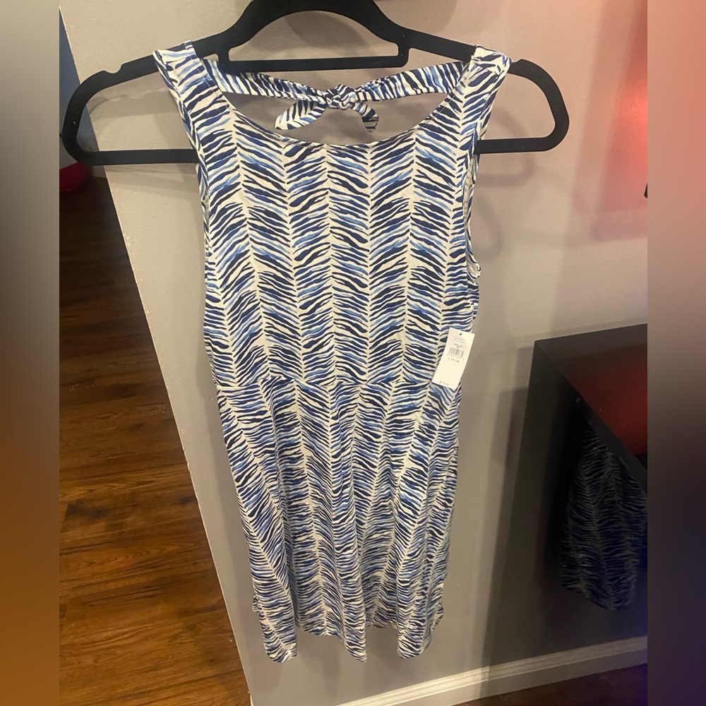 Cute NWT summer spring dress